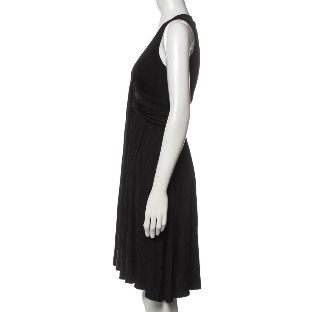 Diane Von Furstenberg Black V-Neck Sleeveless Fit n' Flare Dress - Picture 4 of 10